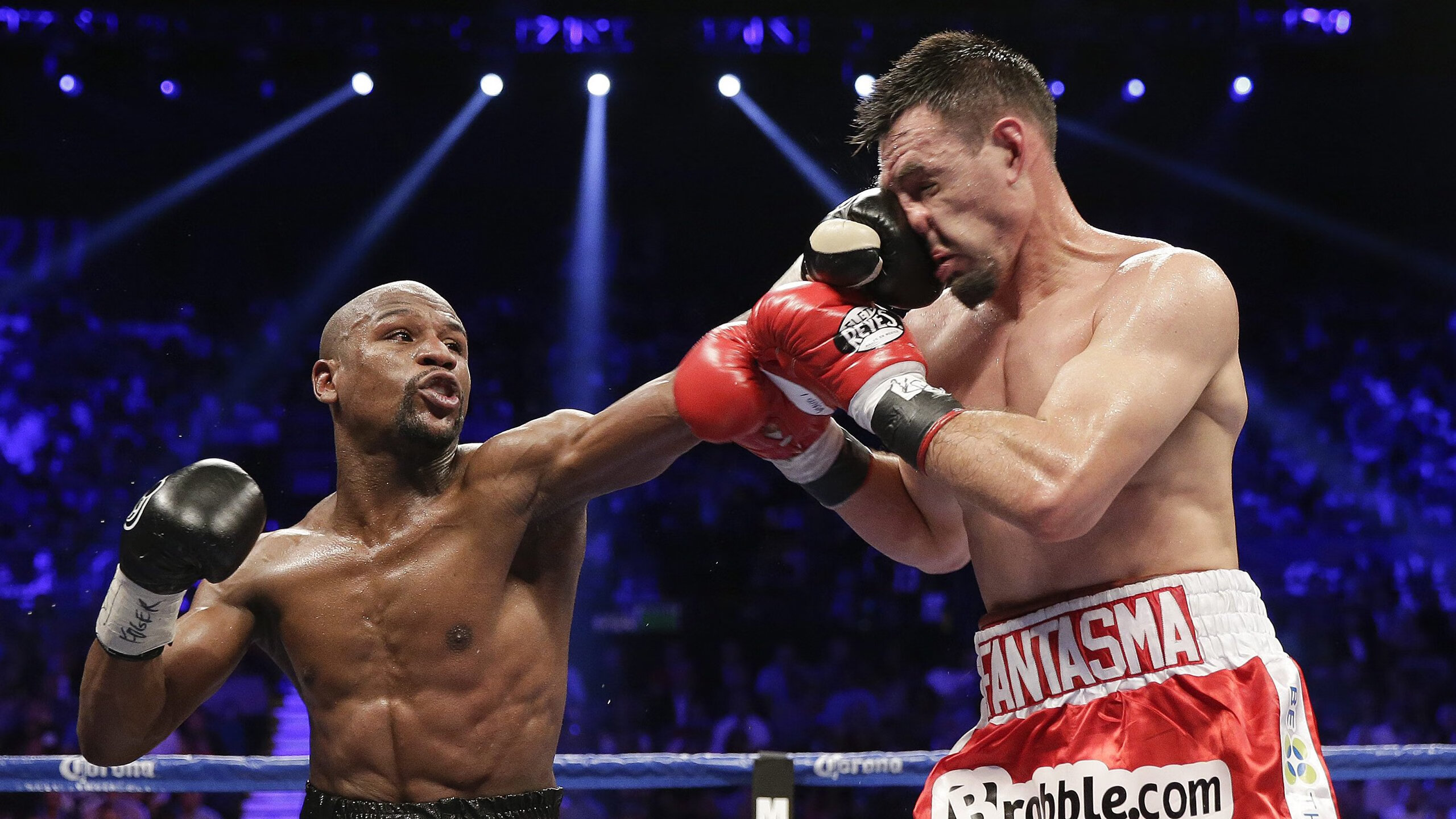 开云app全站-球迷“吐槽大会”：最令人吐槽的欧冠瞬间，吐槽大会篮球足球互相吐槽哪一期